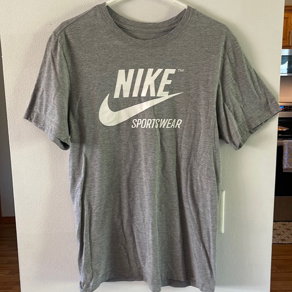 Nike shirt Mens S